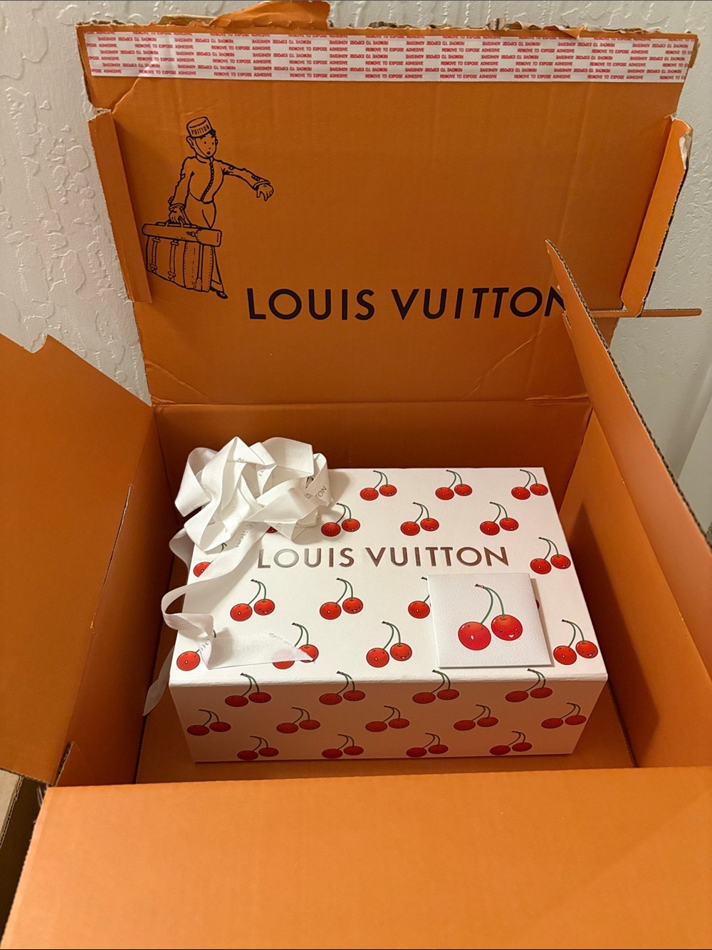 Louis Vuitton Murakami Cerise Box, Ribbon, Shipping Box, Stickers, Shopping bag